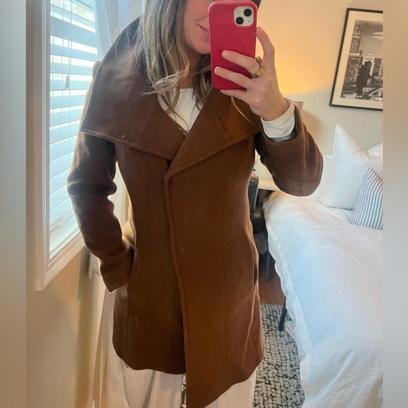 Trina Turk Wool brown tan women’s mid length pea coat size 4! - Picture 4 of 16